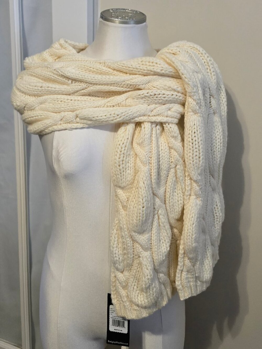 BADGLEY MISCHKA Hourglass Cable Knit Scarf Color Ivory NWT